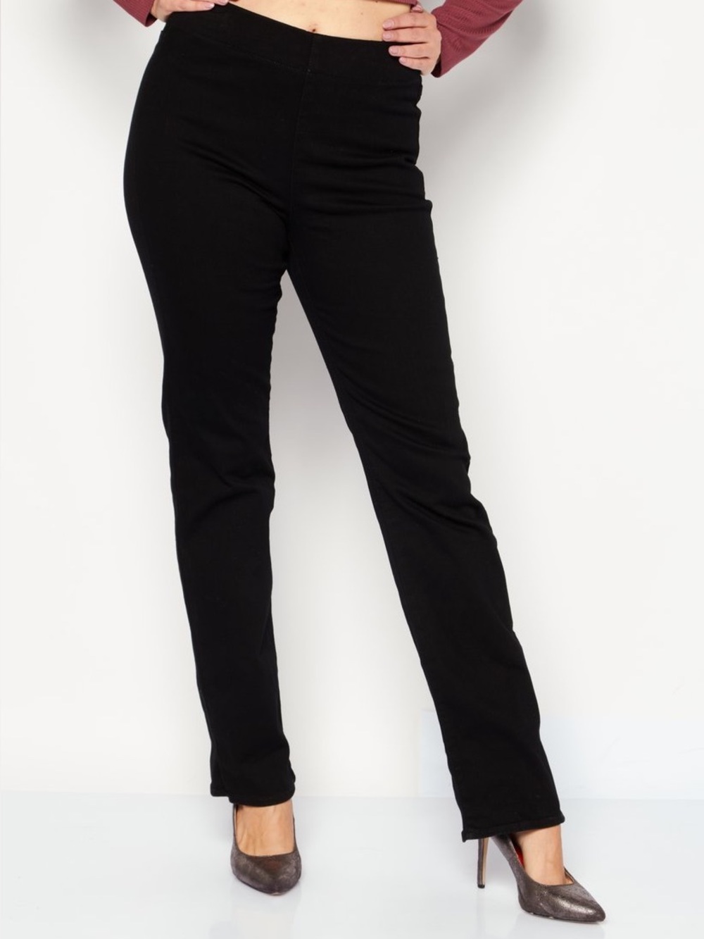 NYDJ Pull-On Marilyn Straight jeans in black